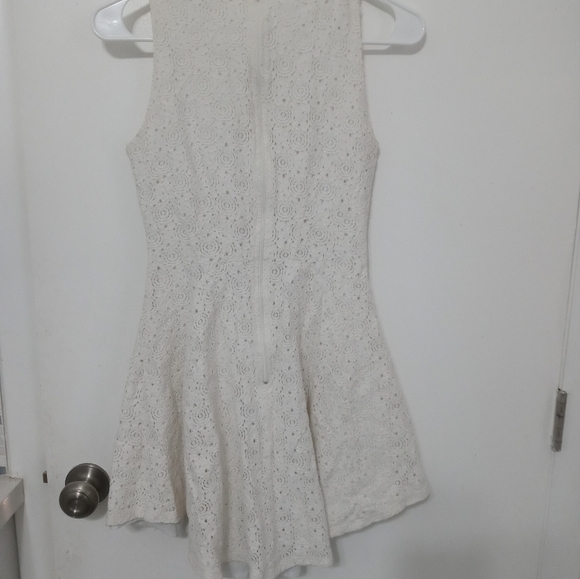 MAITAI WHITE FLORAL LACE SLEEVELESS LINED FLARED MINI SKATER SKIRT MED. - Picture 9 of 9